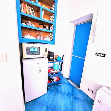 Casa Lego Small Room With Terrace เนเปิลส์ ภายนอก รูปภาพ